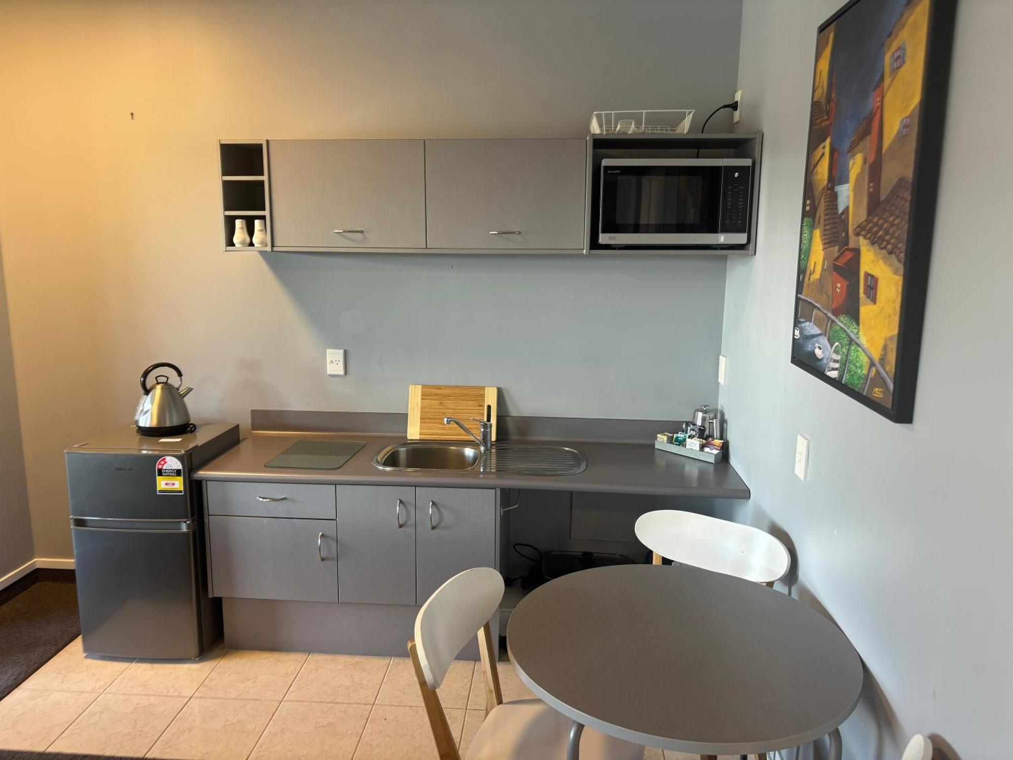 The Rocks Motel 4*